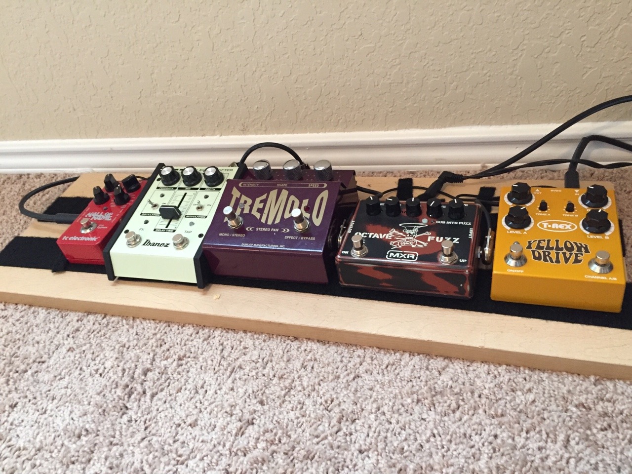 Holeyboard Pedalboards — The Holeyboard Pedalboard I'm playing this week #1