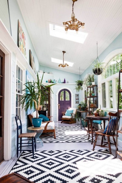 The enchantment of plant pots and style keeps on impacting the present bohemians, regardless of whether you have a traditional style of home or the latest one. This most prominent legend living room consists of wooden chairs and tables while letting the great ones channel through the whole space. The use of decoration items are stunning. The enchantment of plant pots and style keeps on impacting the present bohemians, regardless of whether you have a traditional style of home or the latest one. This most prominent legend living room consists of wooden chairs and tables while letting the great ones channel through the whole space. The use of decoration items are stunning.