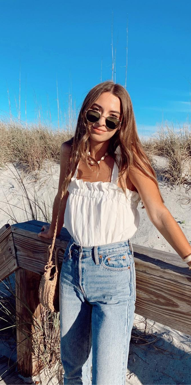 fashion store, my style, girl, clothing, instagram Cango wrong with a white top and jeans combo. saboskirt 