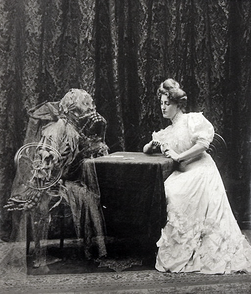 annabellioncourt:vintagegal:A Vaudeville performance based...