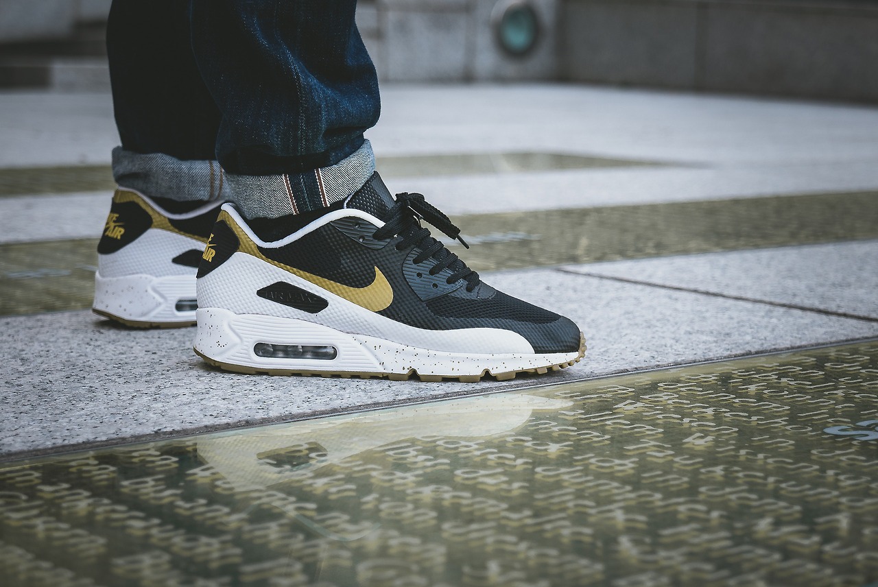 nike id air max 90 hyperfuse