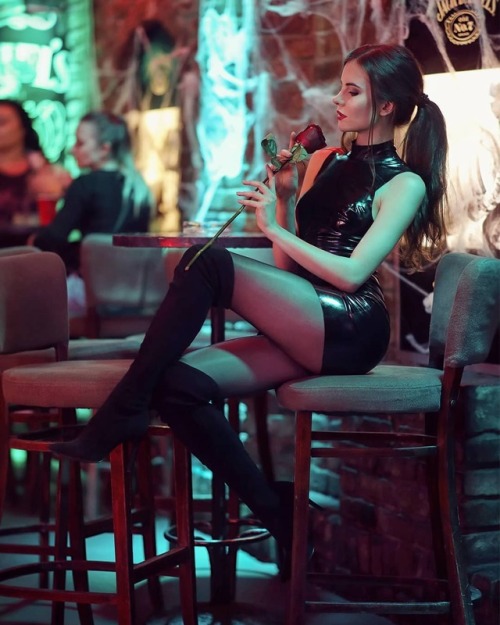 Ariadna Majewska heels pantyhose tigts pin up boots leather roses all black nylons legs long legs polishgirl model