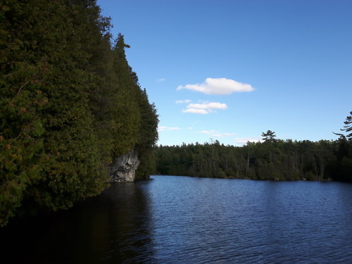 thosewhocando:Spent the weekend at Rockwood Conservation Area....