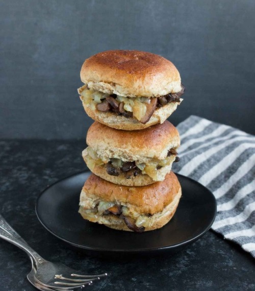 herbivorlicious:Mushroom Sliders