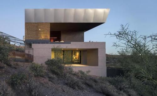 kazu721010:Hidden Vallery Desert House / Wendell Burnette...