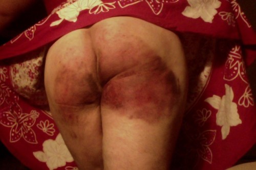 hotgirl-joya:Women spanked and you need a spanking