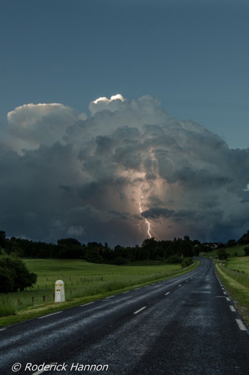 superbnature:Orage - Verdun, France 23/05/2014 by...