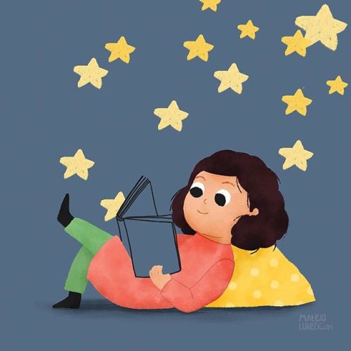 Noche estrellada y lectora (ilustración de Mateja Lukežič)