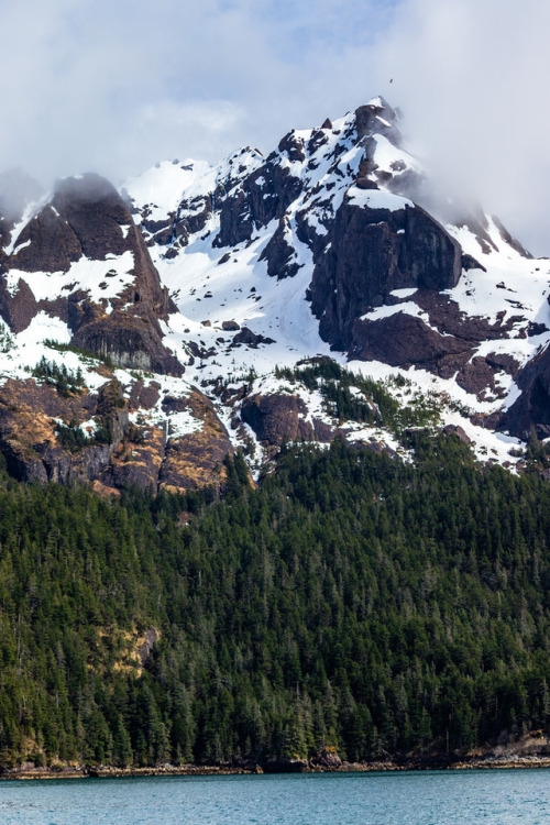 satakentia:Seward MountainBoundary Range, Alaska, USAby Brian...