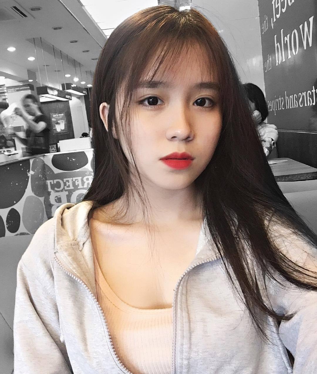 #agirlmagazine #sose.xyz #vietnamesegirls #vietnamesehotgirl