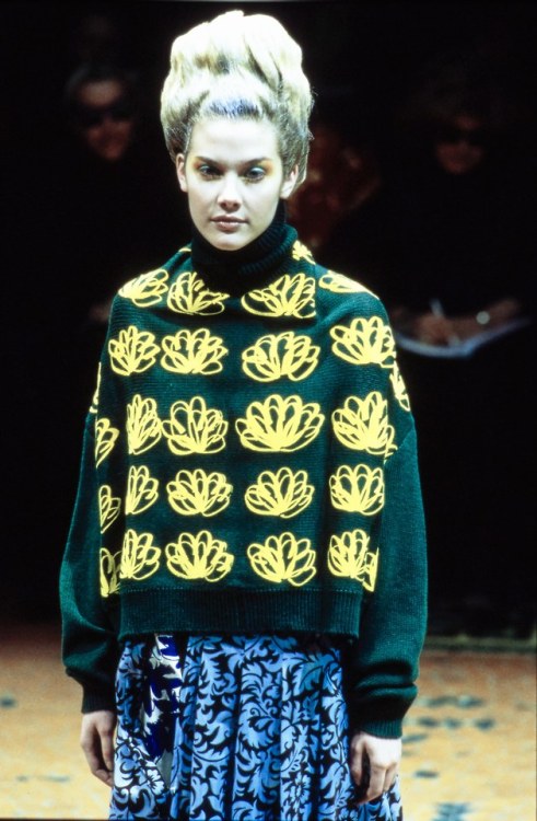 virginian-wolf-snake:Comme des Garçons Autumn/Winter 1996