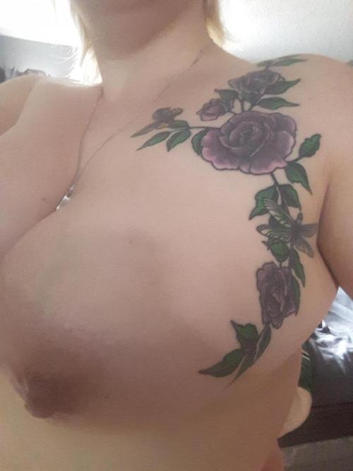 bbwhotwife2cum4:Reblog if you want to fuck me!!!#tittytuesday...