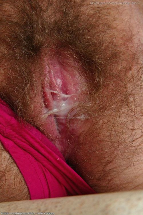 mypussydischarge:Dirty hairy pussy with creamy pussy juice...