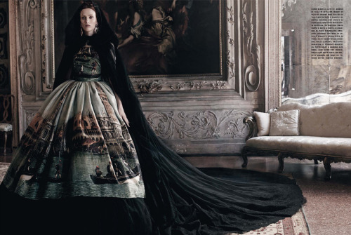 Vogue vogue italia vogue unique karen elson fashion Model models magazine photography photoshoot style dress outfit look beauty beautiful cool haute couture