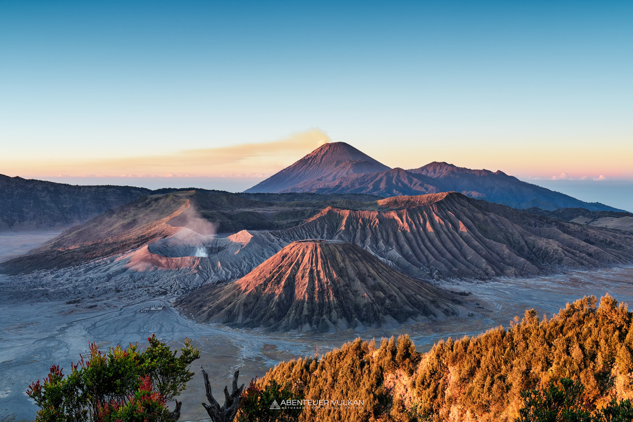 ABENTEUER VULKAN  10 Vulkane in Java  und Lombok  in 25 Tagen
