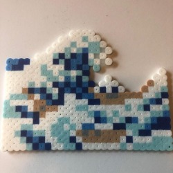 Liz DeJesus » The Great Wave off Kanagawa by Hokusai in perler...