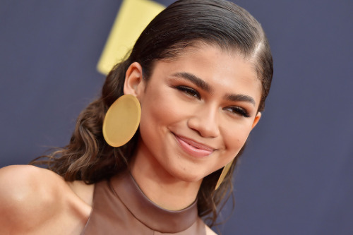 neverfarbehind:Zendaya Coleman at the 2018 MTV Movie & TV...