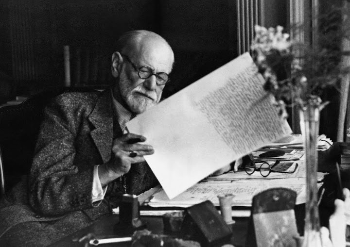 Smile. — 10 cosas que no sabías sobre Sigmund Freud.