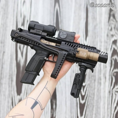 fuckyeahguns-ig:#Repost @scaarat・・・The official side arm of...