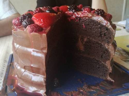 avantgardne:Triple-layer black forest mudcake with coconut +...