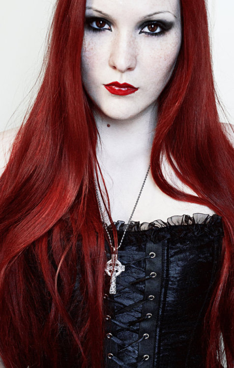 gothic model on Tumblr