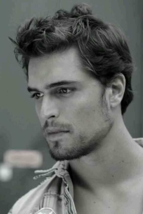 fuckyeahportuguesemen:Diogo Morgado