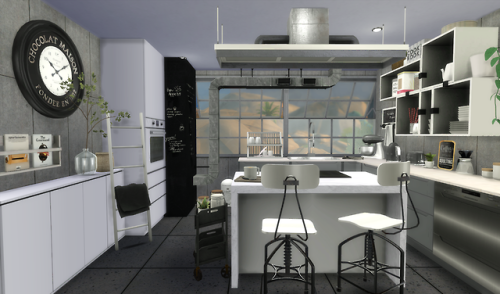 designbypetra:Industrial Housecc creators: @daer0n @leo-sims...