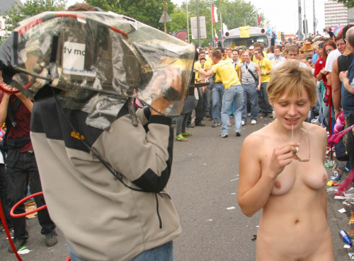 nakedgirlsdoingstuff:Girl at pride parade.