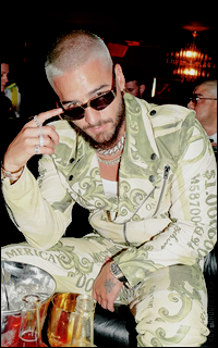 HOLLYWOOD PEOPLE ™ Tumblr_prriu3gmR81vada21o7_250