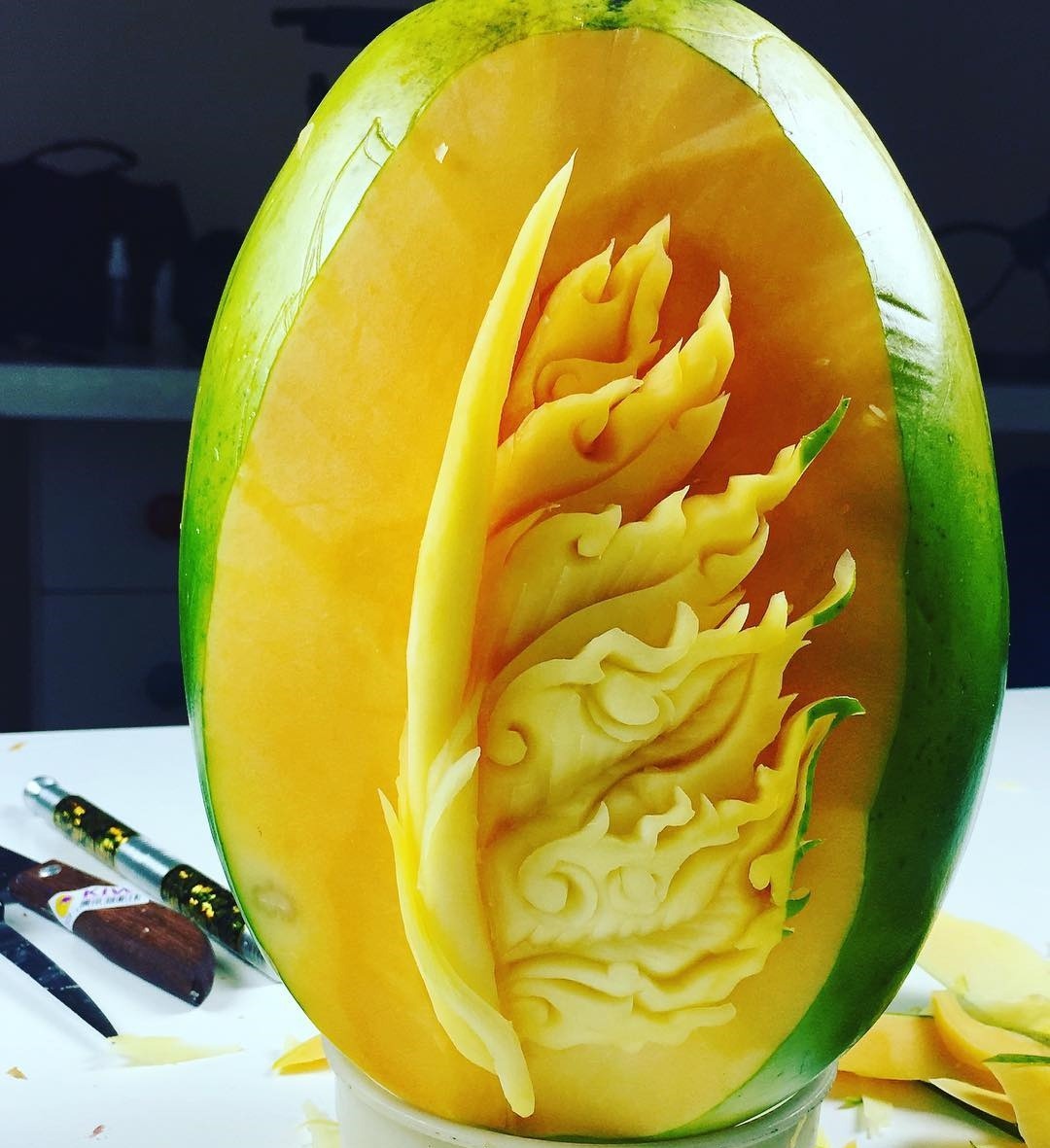 something somebody something • sosuperawesome: Fruit and Vegetable Carving  by...