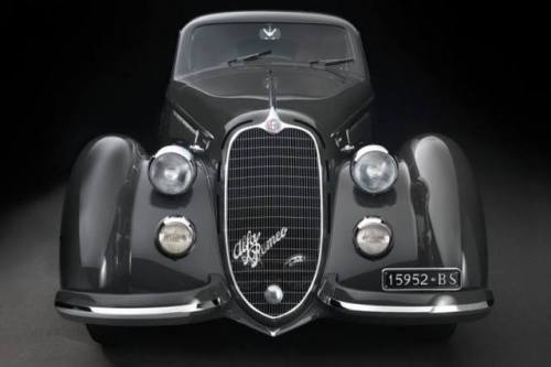 situa-emo-tions:frenchcurious:Alfa Romeo 8C 2900B Berlinetta...