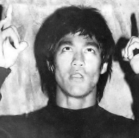 Forever Bruce Lee -the little dragon- plus — Under the sun ,there’s on ...