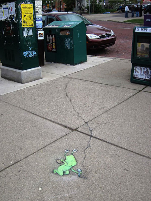 jedavu:THE CHALK DRAWN ADVENTURES OF SLUGGO | DAVID ZINN