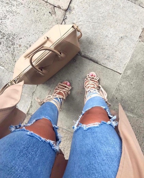 beige coat beige shoes beige purse jeans clothing clothes ootd blackgirlmagic outfit fashion