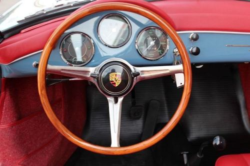 Porsche 356 B Roadster (1960)Fans of F1 invite you...