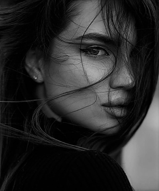 Pin by NAMK on Black & white | Beauty face, Face, Black and white