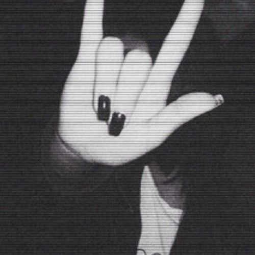 bw bw blog b&w blog rock rocker black and white bw photos black and grey preto e branco black and white blog blackandwhite blackandgrey pretoebranco vintage bwblog blackandwhiteblog grunge alternative b&wblog mine