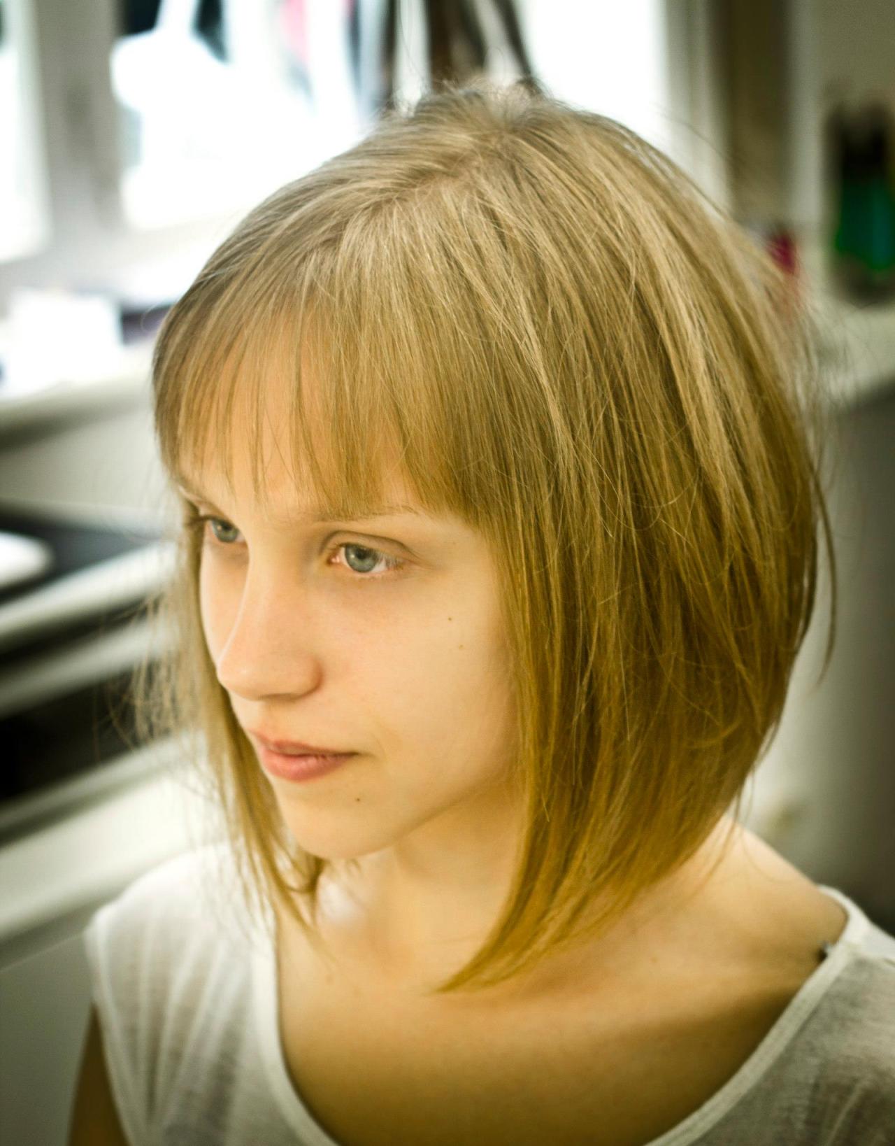 Na época dessa foto eu já estava me coçando toda - e nem imaginava que esse corte ~ousado seria só o começo da minha mudança física.