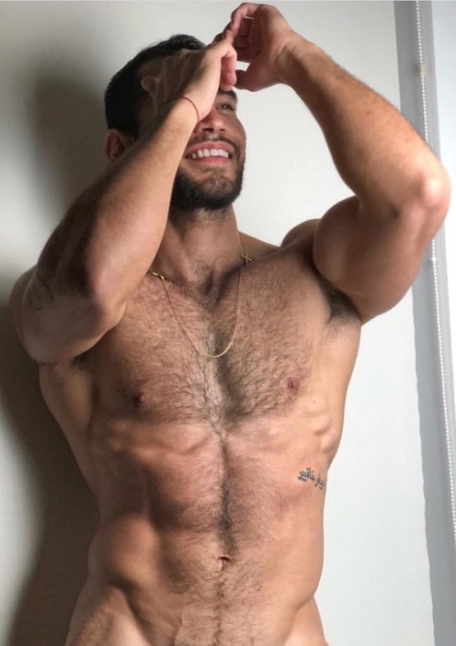 @DutchHairyGayLover