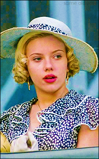 Scarlett Johansson Tumblr_pynsw8xzgZ1tsutufo3_250