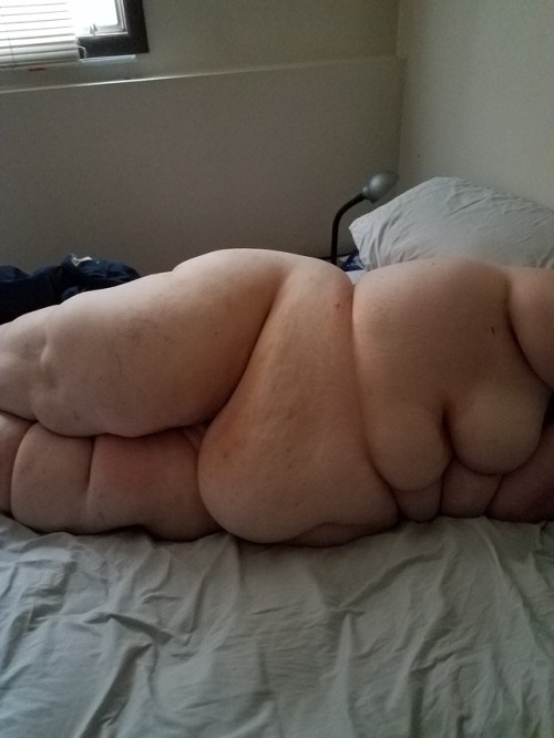 shoepuffjananajmw:Just me in my glorious fatness #me #ssbbw...