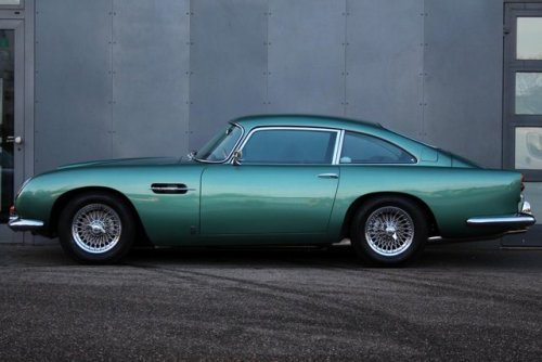 utwo:Aston Martin  DB 5 Vantage© movendi