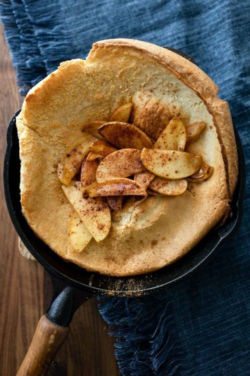 (Via: fattributes.tumblr.com) Weekend Dutch Baby with Cinnamon...