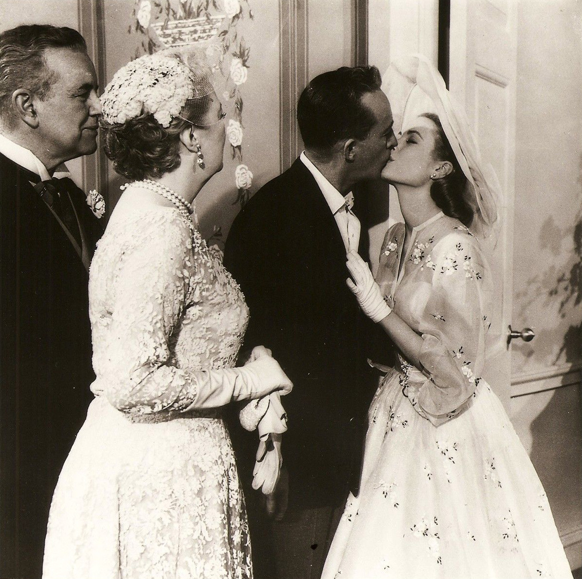 Ruby Barnhill (born 2004),Ryza Cenon (b. 1987) Sex nude Martin Kemp (born 1961),Phongchi (b. 1990 Vietnamese descent Natalie Cole,Robert Powell (born 1944) Erotic pics & movies Judy Holliday,Christine Firkins