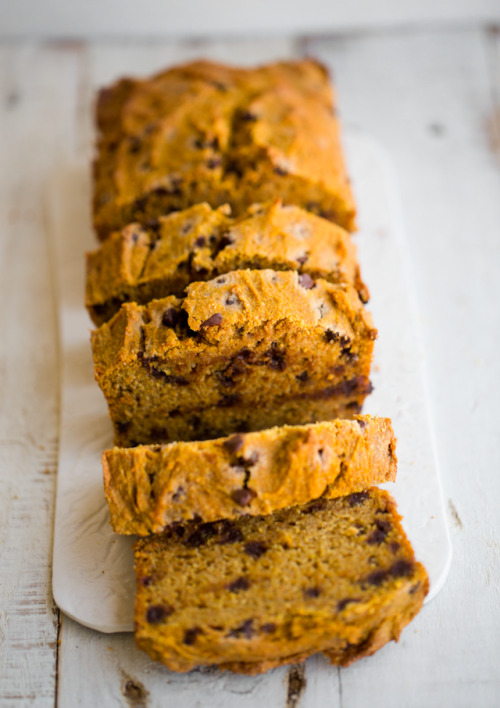 vegan-yums:Chocolate Chip Pumpkin Loaf / Recipe