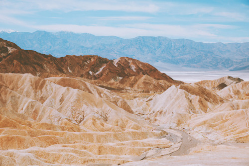 juliamstarr:death valleyInstagram