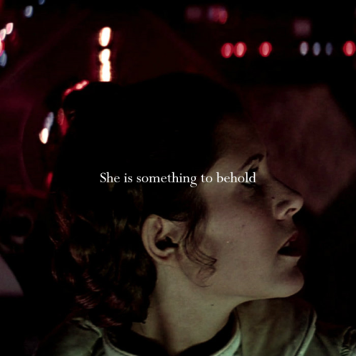 solitudeontatooine:she is electricity running to my soul