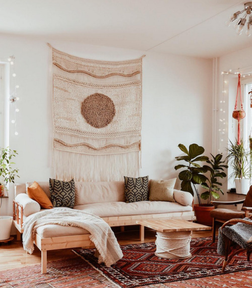 Cozy boho Stockholm home of Fanny ZedeniusFollow Gravity...