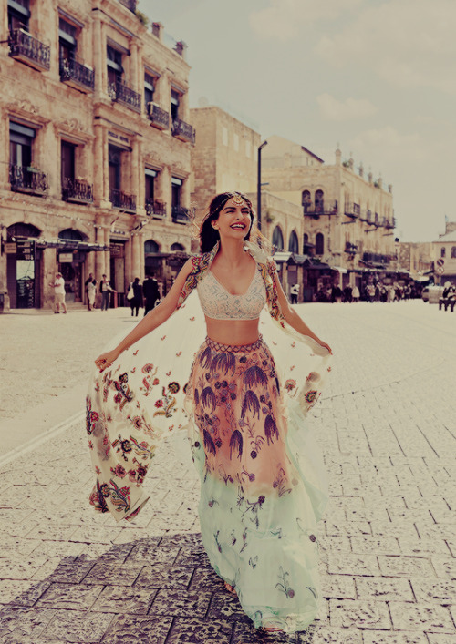 aashiqaanah:Sonam Kapoor for Harper’s Baazar Bride June...