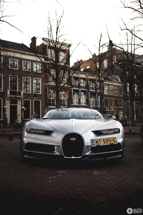 motivationsforlife:Bugatti Chiron by RSHD